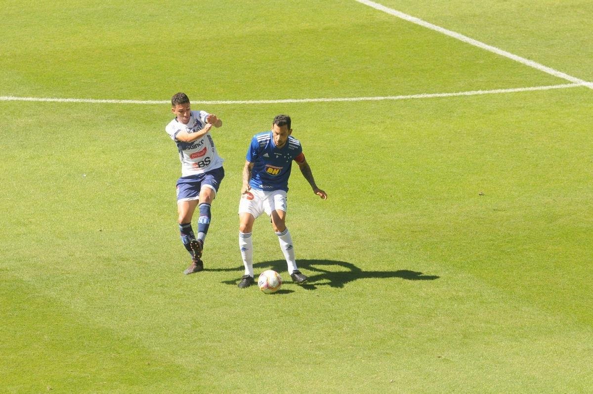 Na retomada do Campeonato Mineiro, Cruzeiro e URT se enfrentaram no Mineiro