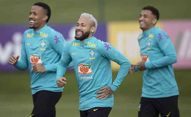 Neymar treina ao lado de Éder Militão e Danilo: Seleção pode ter mais mudanças na quarta
