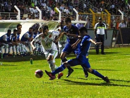 Fotos de Caldense x Cruzeiro, em Poos de Caldas, pela segunda rodada do Mineiro
