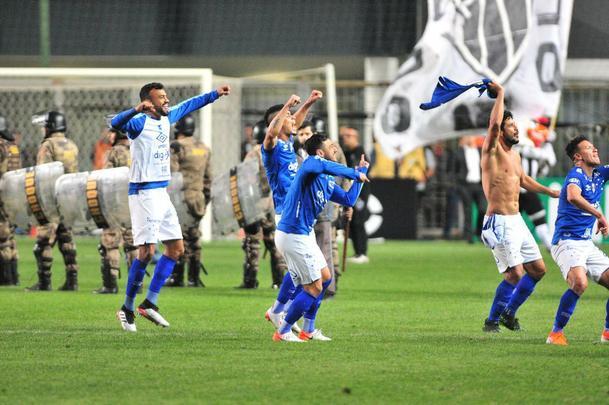 Atltico e Cruzeiro se enfrentaram pelas quartas de final da Copa do Brasil