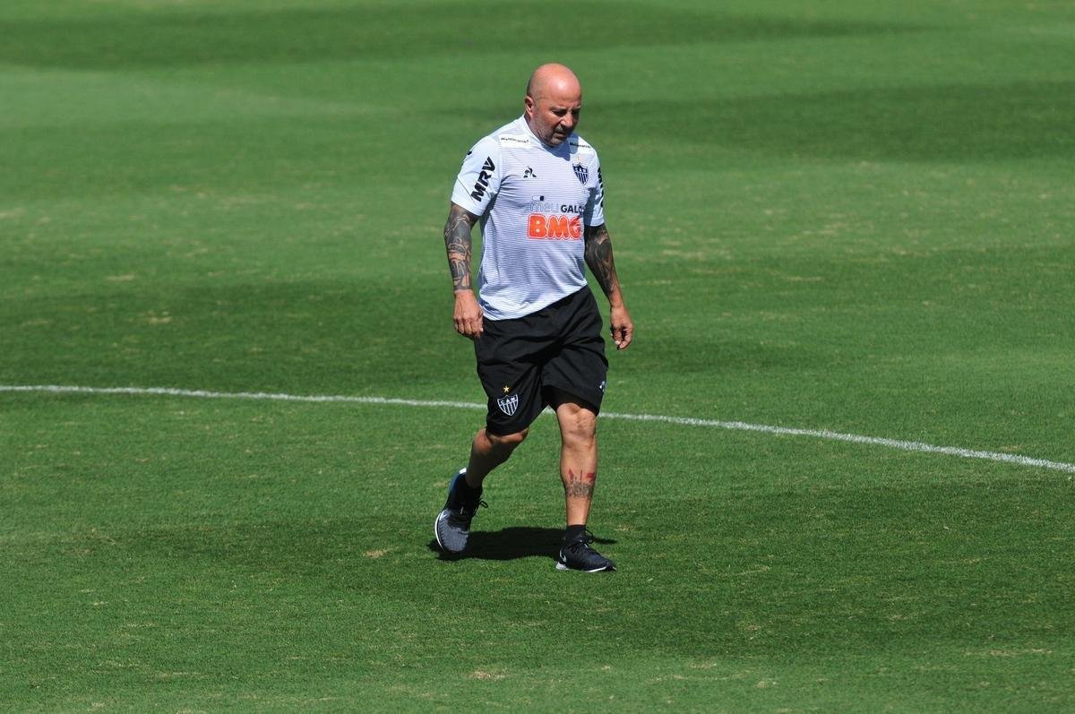 Jorge Sampaoli foi apresentado na tarde desta segunda-feira como novo tcnico do Atltico