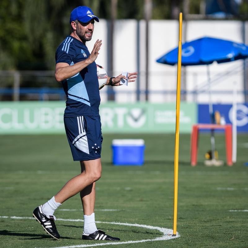 Imagens do treino do Cruzeiro nesta sexta-feira (22 de dezembro), na Toca da Raposa II