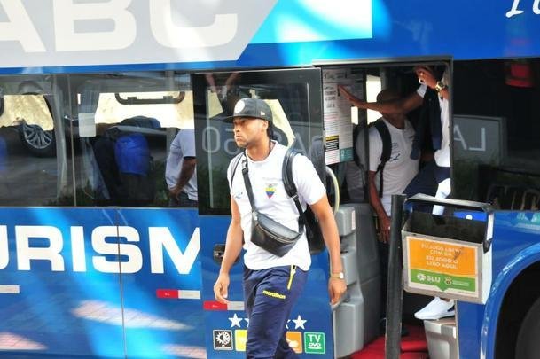 Delegao do Equador desembarcou nesta tera-feira em Belo Horizonte, onde estrear na Copa Amrica