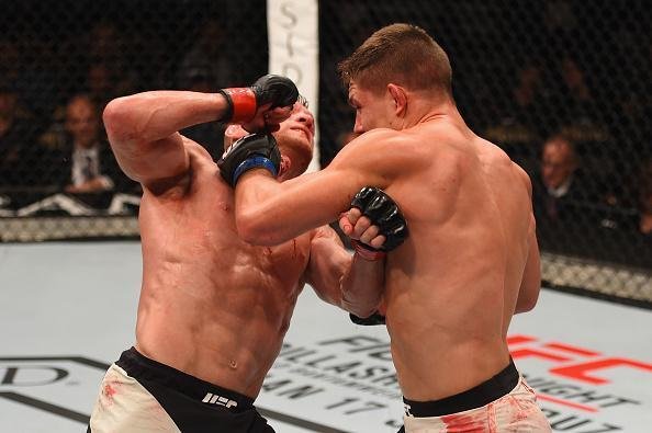 Drew Dober venceu Scott Holtzman por decisão unânime