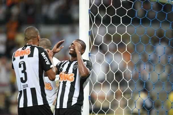 Imagens da deciso entre Cruzeiro e Atltico no Mineiro