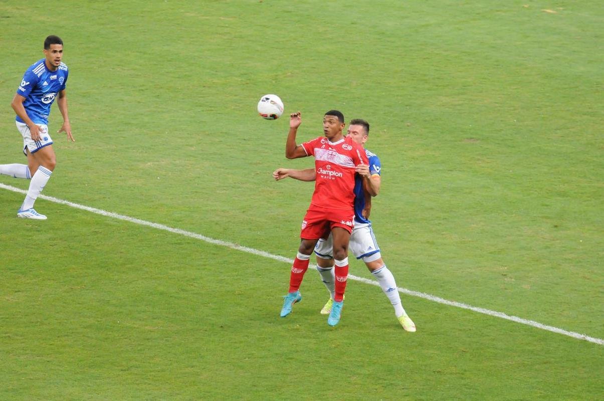 Fotos do jogo entre Cruzeiro e CRB, no Mineiro, em Belo Horizonte, pela 11 rodada da Srie B do Brasileiro