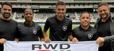 Botafogo empresta trio de jovens para clube belga de John Textor