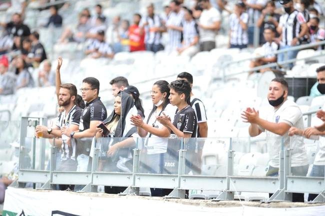 Fotos do jogo entre Atltico e Patrocinense, pelo Campeonato Mineiro
