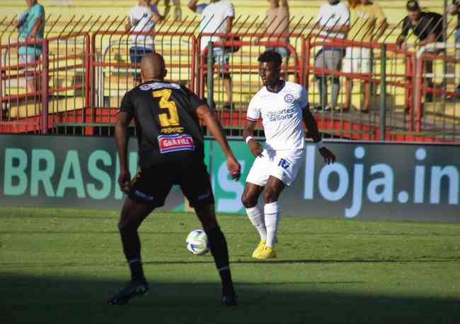 Bahía o Volta Redonda: Bahía ganó la ida de la tercera fase por 2-1, fuera de casa.  el regreso a ser