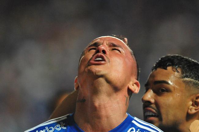 O Cruzeiro goleou o Náutico por 4 a 0 no Independência, em Belo Horizonte, na 26ª rodada da Série B