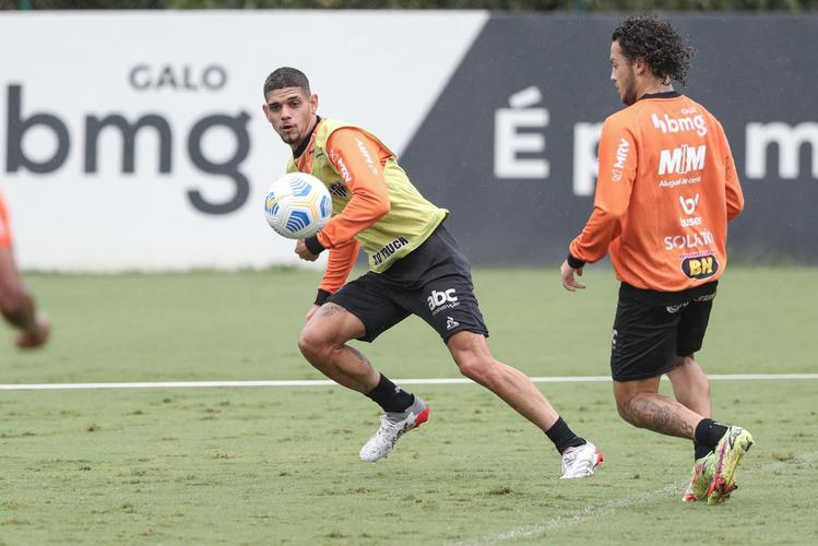 Fotos do treino do Atlético neste domingo na Cidade do Galo (21/11)