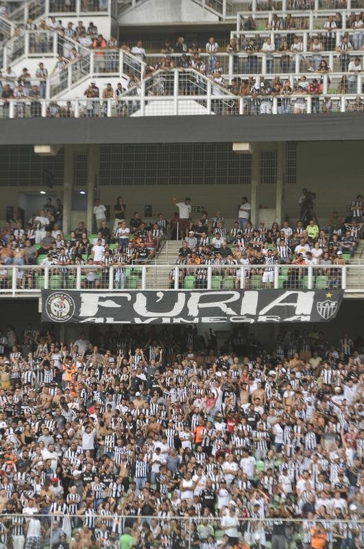 Torcida do Atltico compareceu em bom nmero ao Independncia para apoiar time diante do Danubio, pela Copa Libertadores