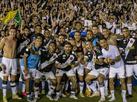 Vasco bate Cricima e se aproxima do lder Cruzeiro na Srie B; veja o gol