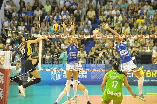 Minas x Praia: veja fotos da primeira partida da final