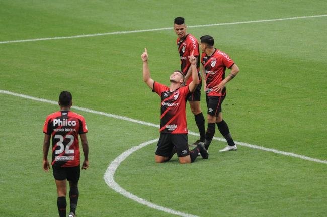 Amrica e Athletico-PR se enfrentaram no Independncia, pela 20 rodada da Srie A do Brasileiro