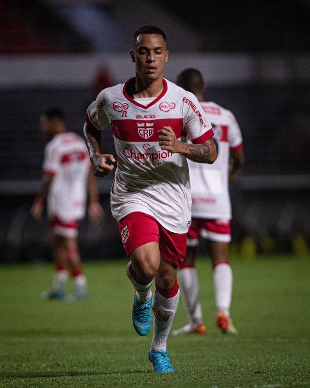 Bruninho: meia emprestado ao CRB