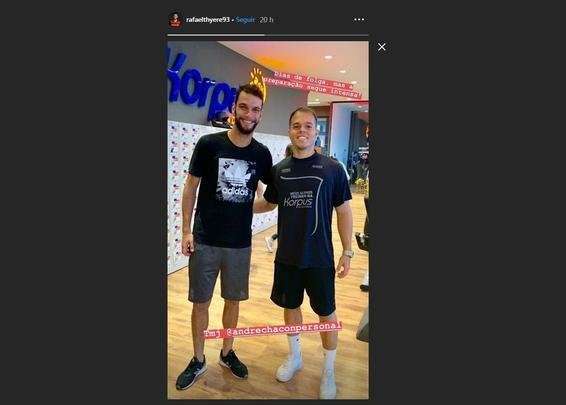Para finalizar, Rafael Thyere foi mais um que foi para a academia manter a forma física