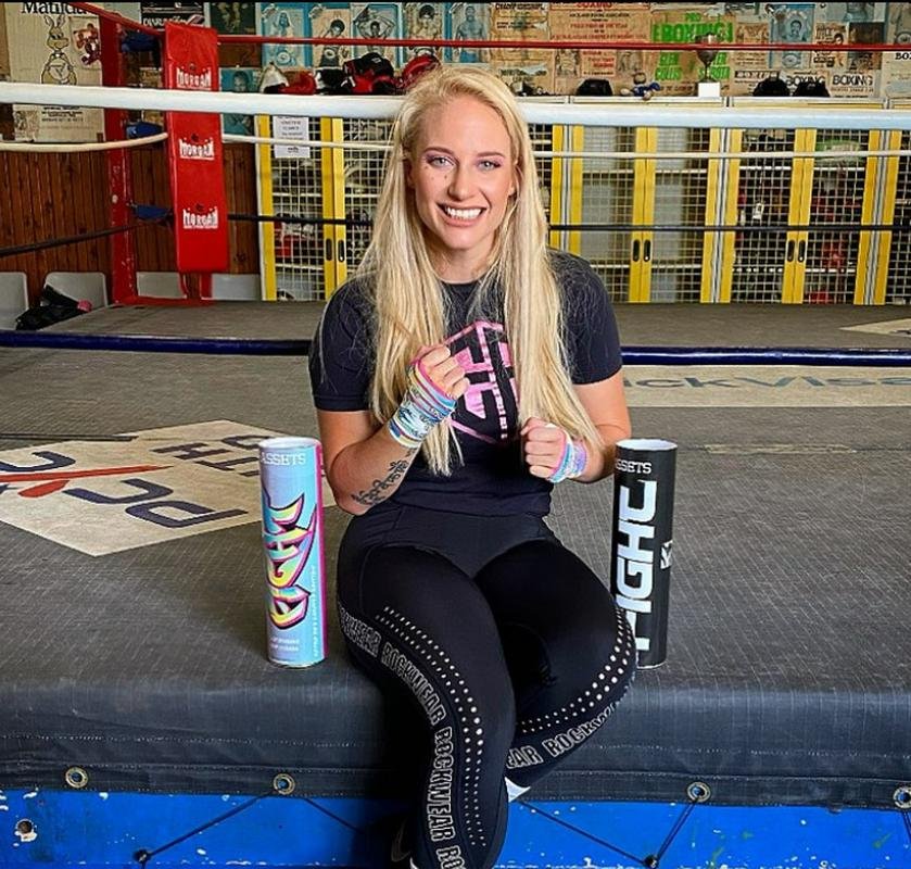 Fotos da boxeadora australiana Ebanie Bridges