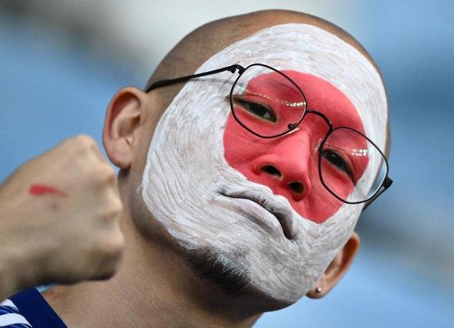 Torcida coloriu o Estdio Al Janoub, no Catar, para acompanhar a partida entre Japo e Crocia, pelas oitavas de final