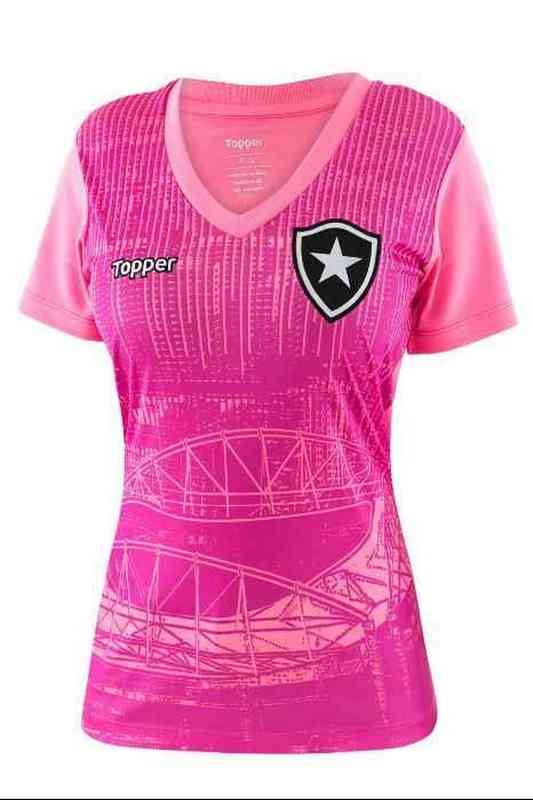 A camisa Outubro Rosa do Botafogo de Futebol e Regatas homenageia a casa dos alvinegros, o Estdio Nilton Santos, com design moderno em tons de rosa.