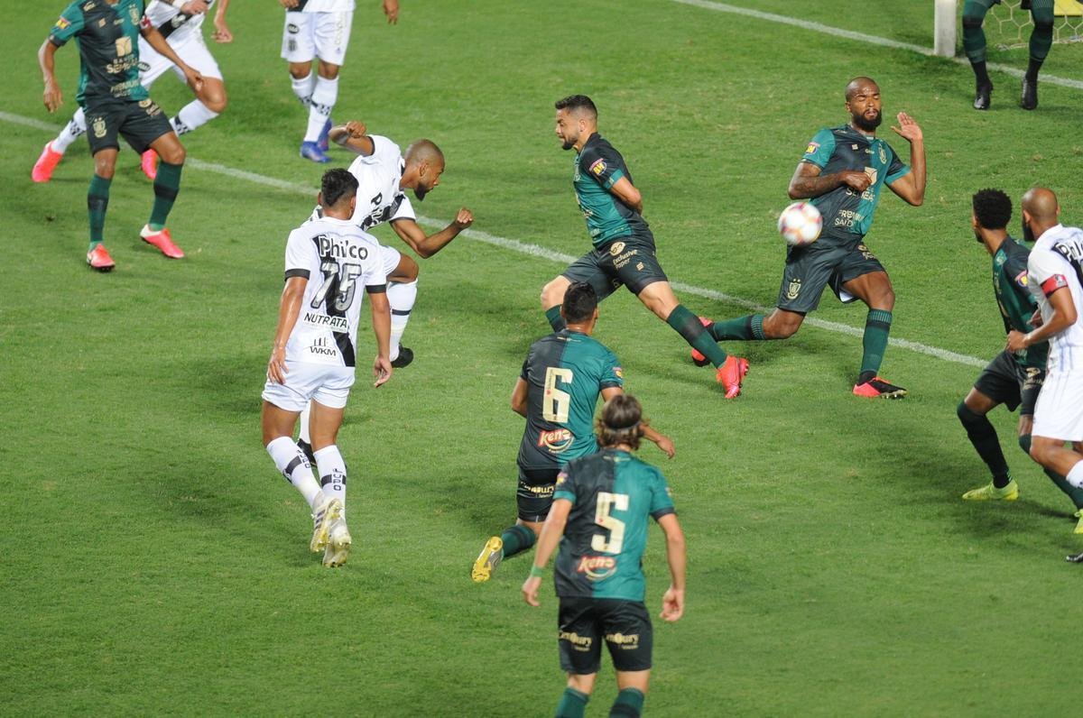 Amrica x Ponte Preta: veja fotos do jogo no Independncia