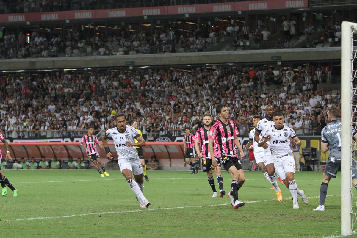 Atltico x Cear: fotos do jogo no Mineiro pelo Brasileiro