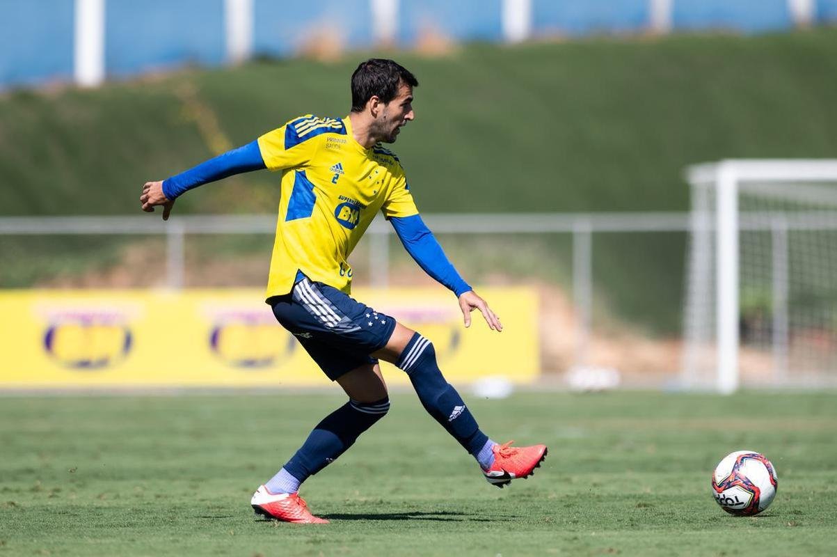 Cruzeiro empatou por 1 a 1 com o Boavista-RJ em jogo-treino realizado neste sbado (22/5), na Toca da Raposa II. Rafael Sobis marcou o gol celeste, enquanto Douglas Pedroso fez para a equipe do Rio de Janeiro.