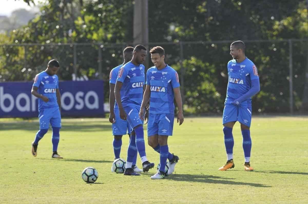Imagens do treino do Cruzeiro nesta tera-feira (25/07) na Toca da Raposa II