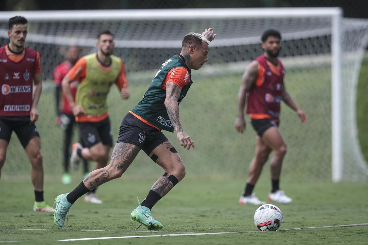 Fotos do treino do Atltico nesta quinta-feira na Cidade do Galo