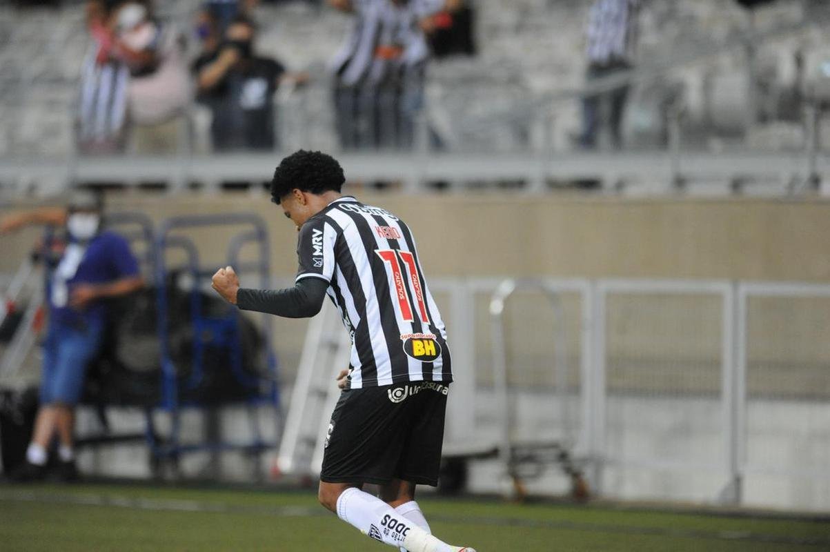 Veja as fotos do confronto entre Atltico x Internacional, no Mineiro, pela 23 rodada da Srie A