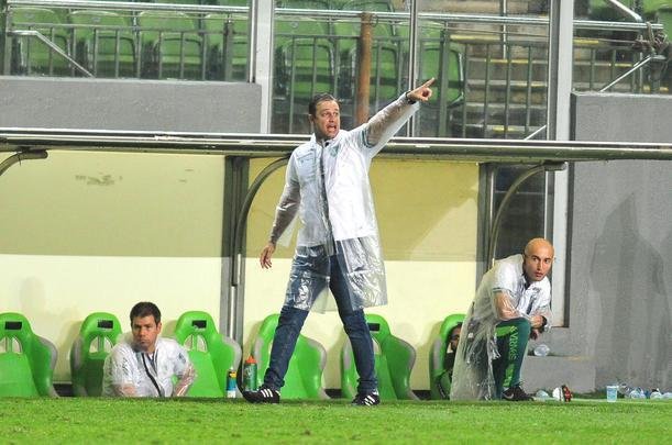 As melhores fotos do triunfo do Amrica sobre o Vitria, no Independncia, pela Srie B