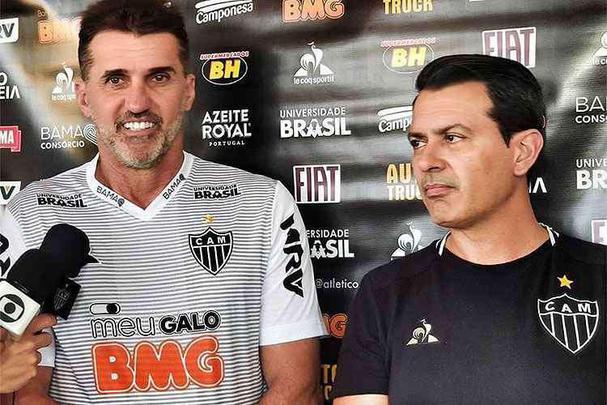 14/10/2019 - No dia seguinte à demissão de Rodrigo Santana, o Atlético já tinha substituto para o comando do time: Vagner Mancini. Cercado de desconfiança da torcida, o novo técnico chegou ao clube com contrato válido apenas até o fim de 2019 e com a missão de salvar a equipe do rebaixamento.
