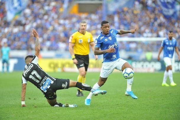 Cruzeiro e Santos se enfrentam no Mineiro pela 15 rodada do Campeonato Brasileiro 