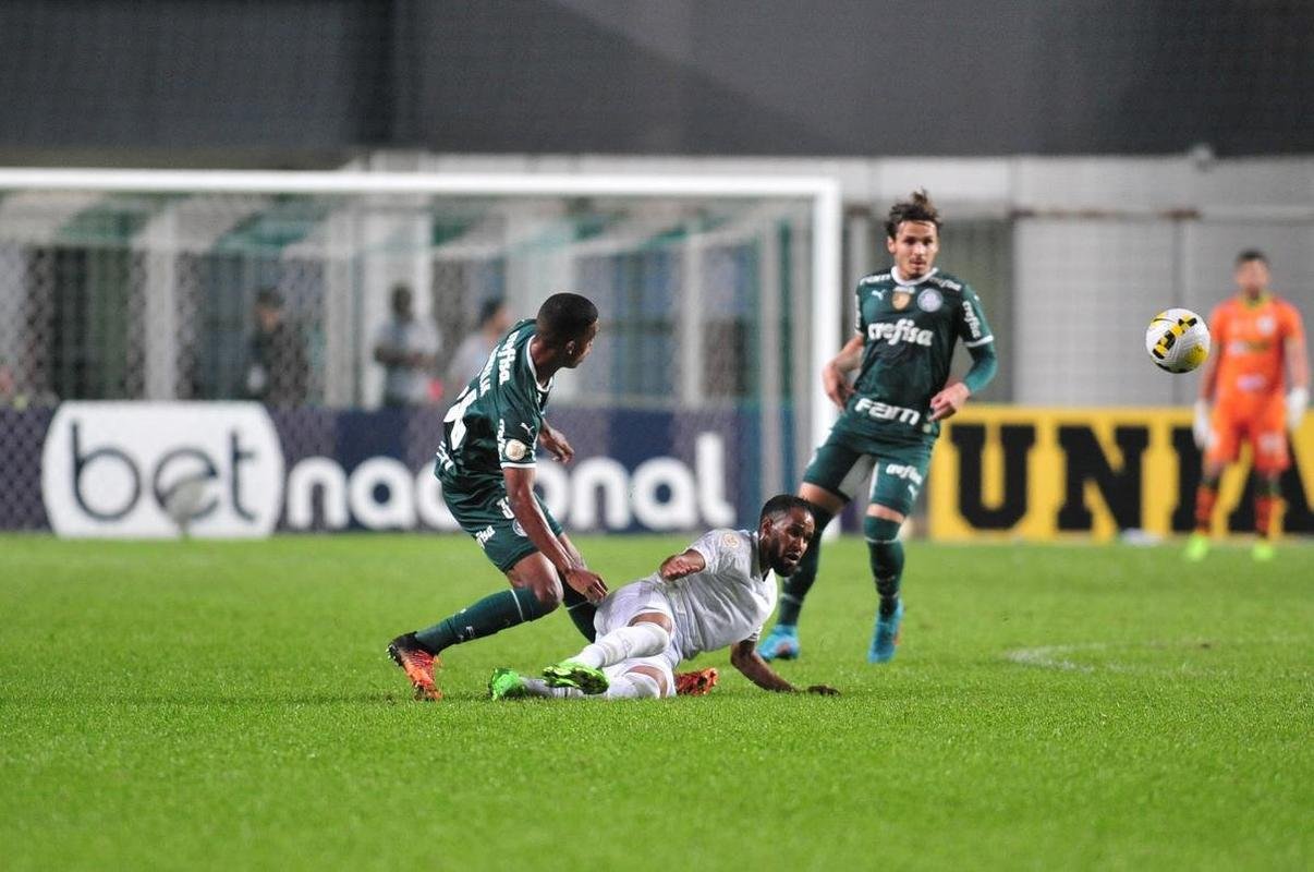 Fotos da partida entre Amrica e Palmeiras, nesta quinta-feira (21), no Independncia, em Belo Horizonte, vlida pela 18 rodada da Srie A do Brasileiro.