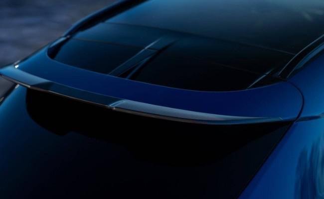 Aston Martin DBX 707 