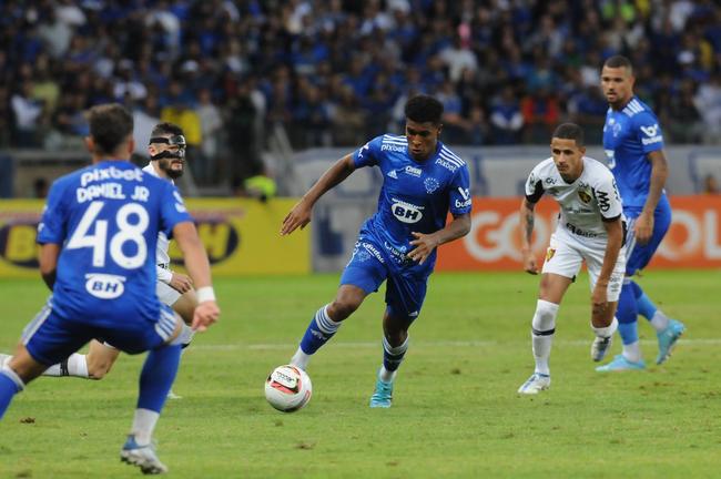 Fotos do jogo entre Cruzeiro e Sport, no Mineiro, em Belo Horizonte, pela 15 rodada da Srie B do Campeonato Brasileiro (28/6/2022)