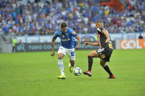 Fotos do jogo entre Cruzeiro e So Paulo