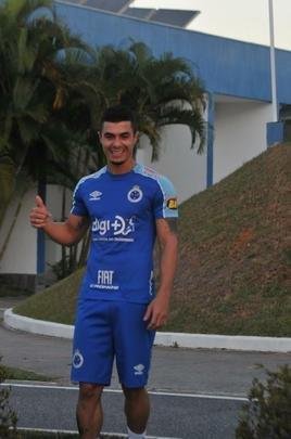 Cruzeiro iniciou sua intertemporada nesta segunda-feira na Toca da Raposa II. Tcnico Mano Menezes contou com elenco completo. Grupo agora comea preparao para decises com Atltico na Copa do Brasil, River Plate na Copa Libertadores e 29 rodadas restantes do Campeonato Brasileiro