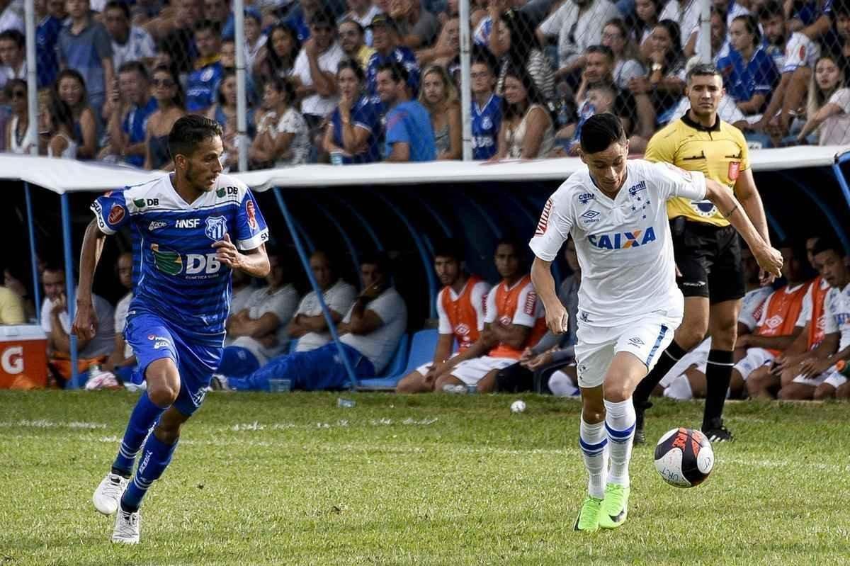 URT e Cruzeiro empataram por 1 a 1 neste sbado