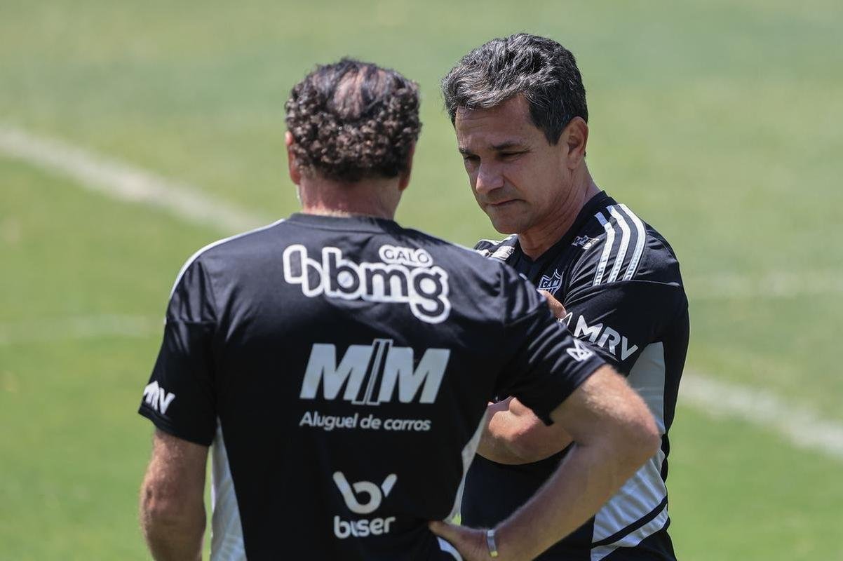 Fotos do treino do Atltico, que teve Hulk em campo 