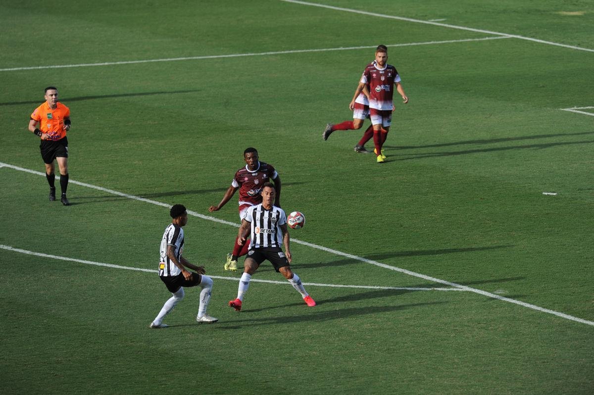 Fotos da vitria do Atltico sobre o Patrocinense, por 3 a 1, no Independncia, em Belo Horizonte, pela quarta rodada do Campeonato Mineiro. Mando foi do clube do interior, que no pde realizar a partida em Patrocnio devido ao elevado nmero de casos de COVID-19 na cidade.