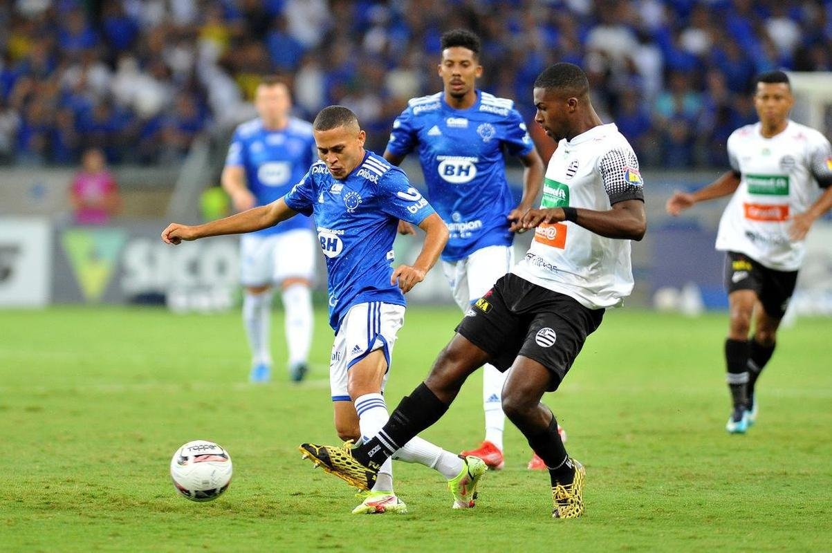 Fotos do jogo de ida da semifinal do Campeonato Mineiro, entre Cruzeiro e Athletic, no Mineiro