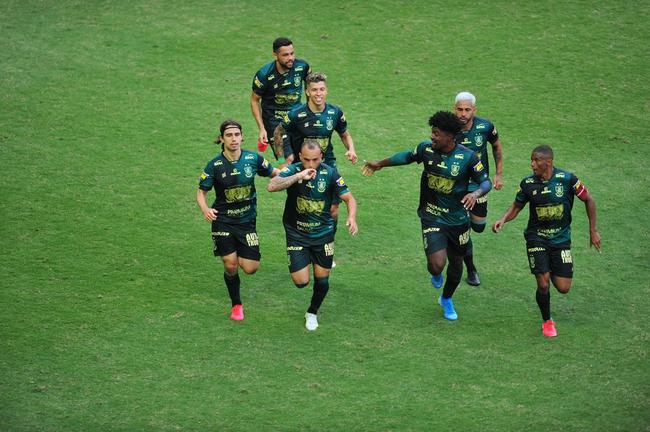 Fotos do jogo entre Amrica e Cruzeiro, pela semifinal do Mineiro