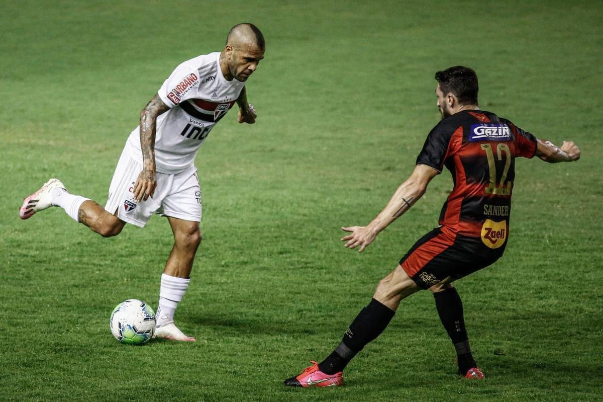 Na Ilha do Retiro, Sport e São Paulo se enfrentaram em jogo válido pela quinta rodada da Série A de 2020. E logo no início do jogo, Pablo fez 1 a 0 para o Tricolor Paulista.