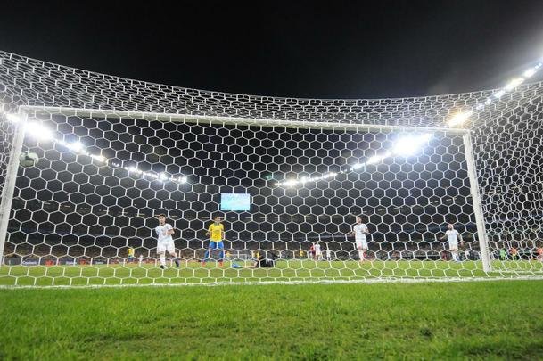 Fotos da vitria do Brasil sobre a Argentina, por 2 a 0, no Mineiro, pela semifinal da Copa Amrica; Gabriel Jesus e Firmino marcaram os gols da seleo em BH