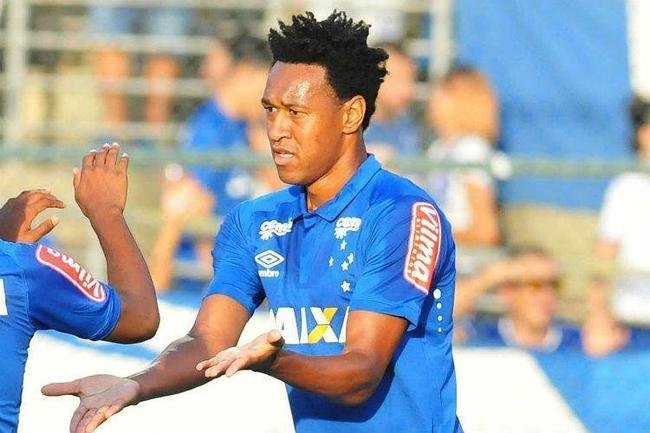 Fabrcio jogou apenas na vitria por 2 a 0 sobre o Murici, em Alagoas, pelo jogo de ida da terceira fase