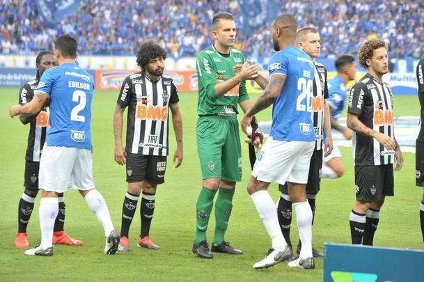 Fotos do primeiro clssico da final do Mineiro, entre Cruzeiro e Atltico, no Mineiro