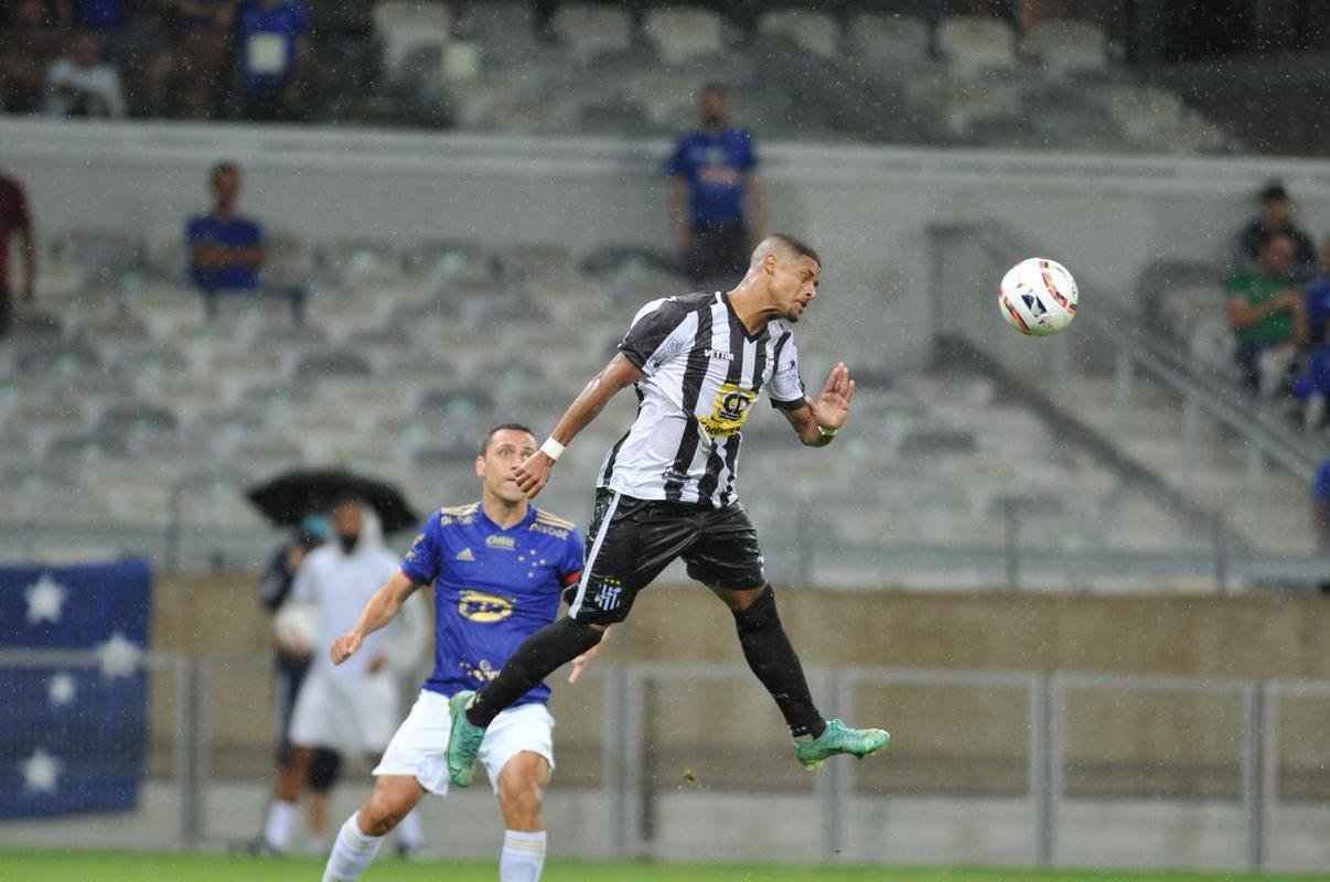 Fotos do jogo entre Cruzeiro e Democrata-GV, no Mineiro, em BH, pela quinta rodada do Campeonato Mineiro de 2022