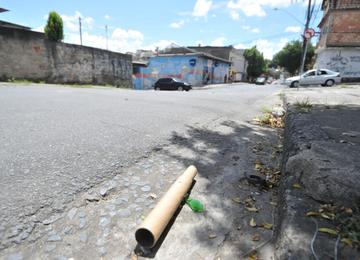Esquina das Ruas Lassance e Silva Alvarenga, no Bairro Boa Vista, região Leste de Belo Horizonte, foi palco de selvageria na manhã deste domingo (6)