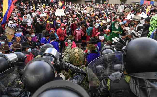 Imagem de protesto em Quito, a capital do Equador